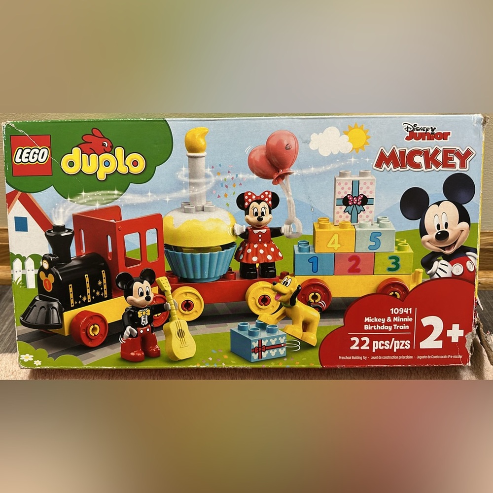 LEGO DUPLO Mickey & Minnie Celebration Train Set